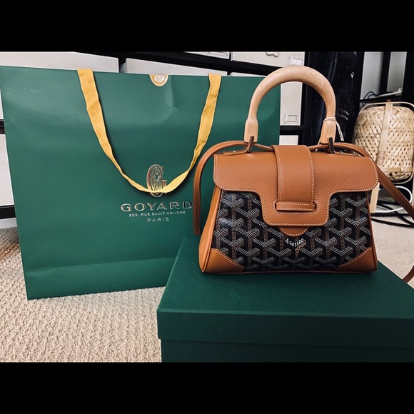 Goyard  Saigon - Picture 1 of 3